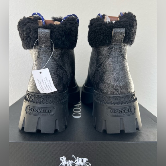 NWT Coach Janel Boats - Picture 5 of 15